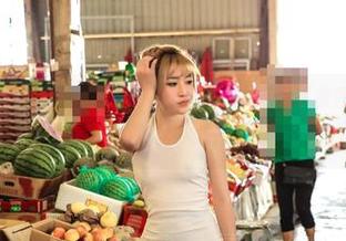 AISS爱丝(黄金版) – 竟然在日光浴中窥见若兮，套图在此下载，嘿，这还是让我心跳加速了！