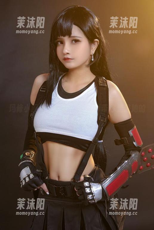 玛修小厨娘的魅力：Azami带你走进她的写真世界