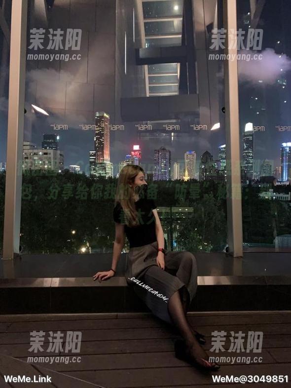 微密圈 - Callmecandy可爱性感系列图包，分享给你我的必备“防晕”秘籍：别看太久！