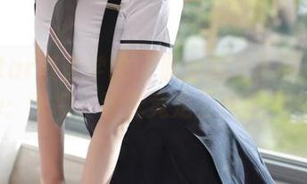 MFStar模范学院 – 职业装之下的苏西-susie：天哪，这究竟是工作还是度假？