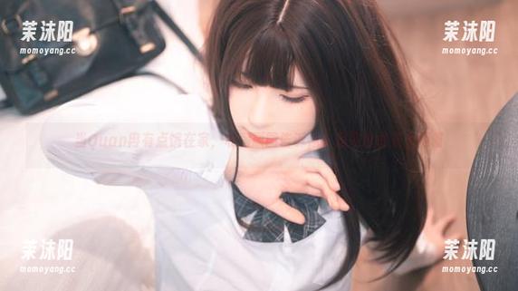 当Quan冉有点饿在家，私房原图告诉你，居家也能有小惊喜