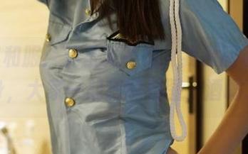 ROSI和服：无圣光不怕，我原图也能优雅转身，大家一起随意看图，酒喝了吗？
