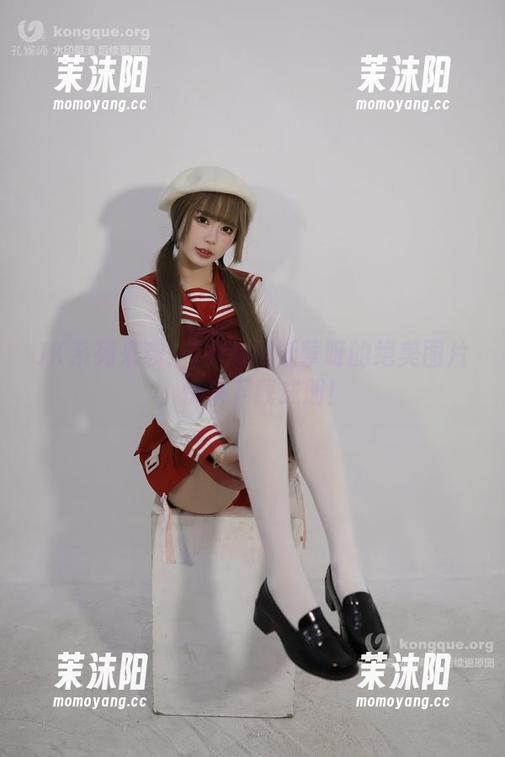 JK系列来袭：Tina很妖孽呀的绝美图片，快来下载成册！