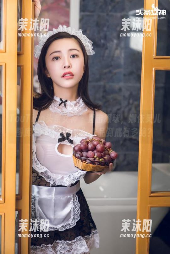 TouTiao头条女神-娜依灵儿 TouTiao头条女神 - 直击眼球,娜依灵儿图库中的“死库水”作品到底有多绝?