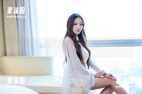 TuiGirl推女郎 - 艾栗栗黑丝套图，轻松下载，假装自己在时尚杂志上！