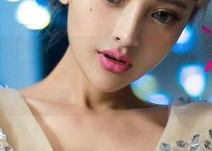 UGirls尤果网 – 乔依琳短裙写真集：一裙在手，高清无限畅想！