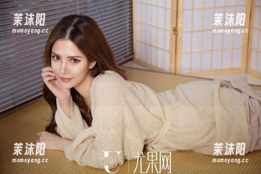 UGirls尤果网 - 这不就是传说中的美脚图册？伊莉娜带你一起走到美丽的世界！