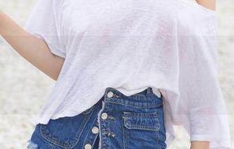 UGirls尤果网 – 欣杨Kitty分享：妹妹那张高清写真太直击灵魂了
