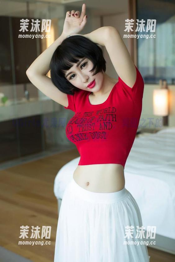 UGirls尤果网 - 谭晓彤JK，美图之下的优雅与调皮