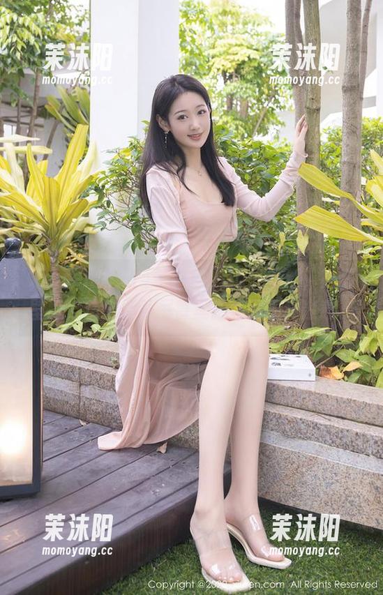 Xiuren秀人网-Egg尤妮丝 Xiuren秀人网 - 白色Egg尤妮丝,高清壁纸,仿佛能从屏幕里感受到那种凉意。