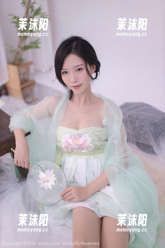 Xiuren秀人网-icy猪 Xiuren秀人网 - 每一张照片都在诉说,“icy猪温柔”就是这么简单又迷人。