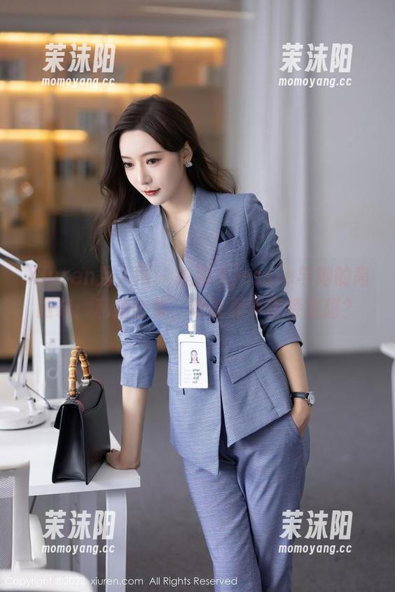 Xiuren秀人网 - 婕西儿jessie与她的高跟鞋：私拍合集，听说那声音特别甜？