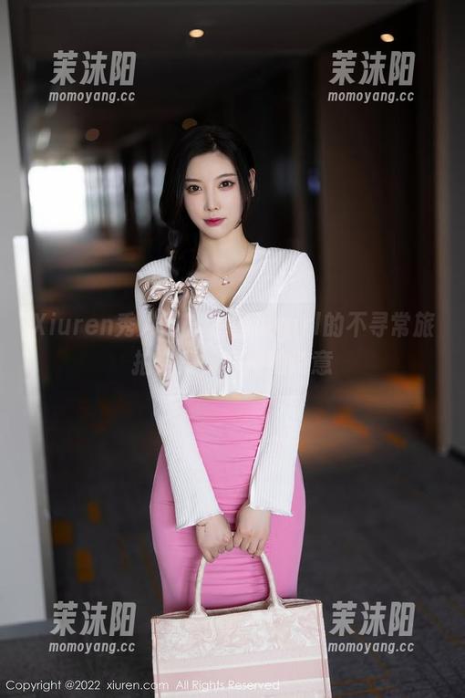 Xiuren秀人网 - 拍黄瓜girl的不寻常旅拍合集，瞬间的诗意