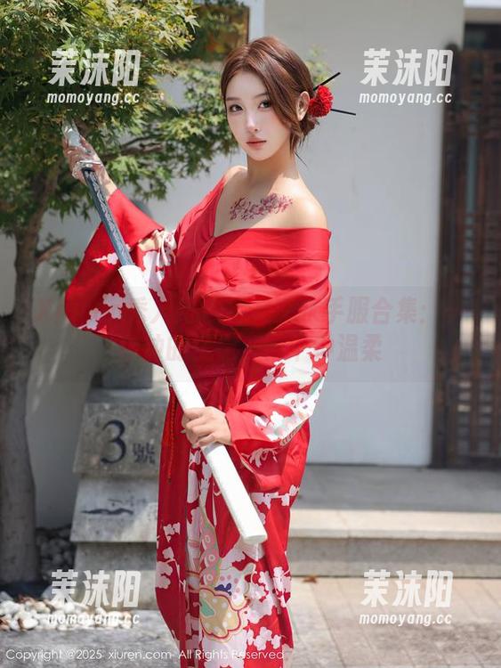 Xiuren秀人网 - 林文文水手服合集：一秒钟的恍惚，万千种温柔