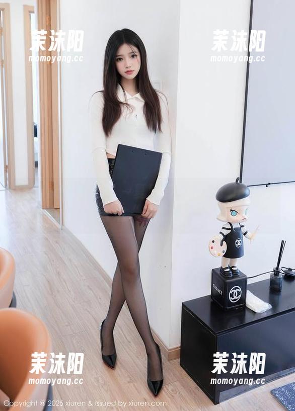 Xiuren秀人网-田兮白 Xiuren秀人网 - 夏日写真在线:田兮白给你开启“清凉模式”!