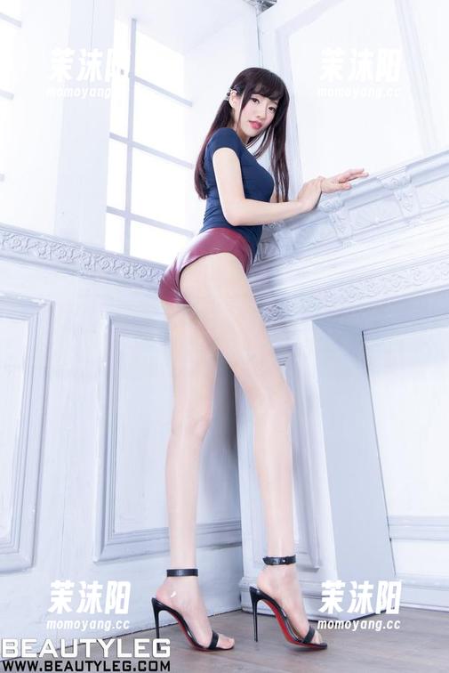beautyleg - 图片中的Avy：水手服与潮水的浪漫邂逅！