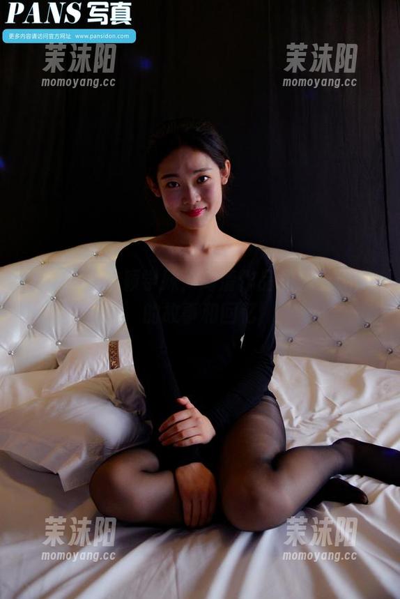 pans - 小颖学妹，高清作品里藏着无尽的故事和回忆