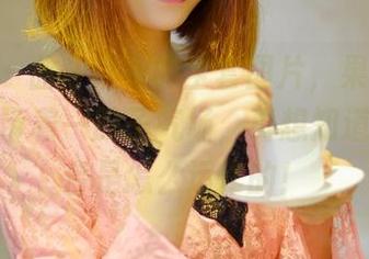 pans – 曲奇红裙的全套图片，果然每次出场都带着一股子气场，真想知道她的后台是怎么运作的！