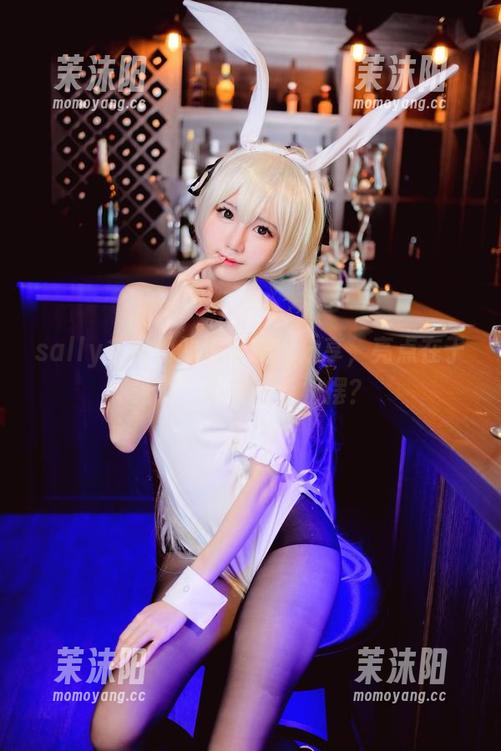 sally多啦雪 sally多啦雪的透明美图分享,亮点在于光影,还是在于裙摆?