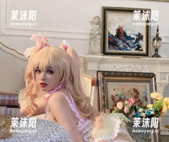 一北亦北 从一北亦北的高跟鞋照片中解锁你的时尚焦虑