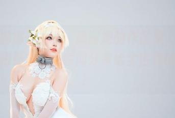 七七娜娜子女王：感谢她的作品集，简直是想把那些性感瞬间分享给全世界的节奏！