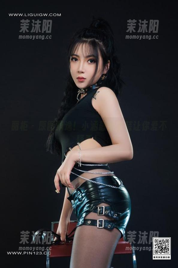丽柜 - 原图飘逸！小涵最新套装让你爱不释手！