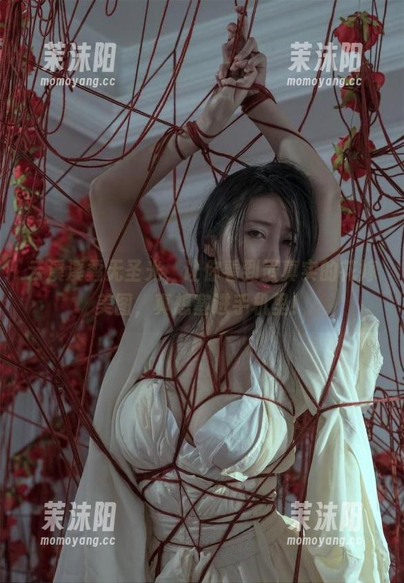 云溪溪蟊无圣光，让你看到最真实的花嫁美图，真想塞进手机里！