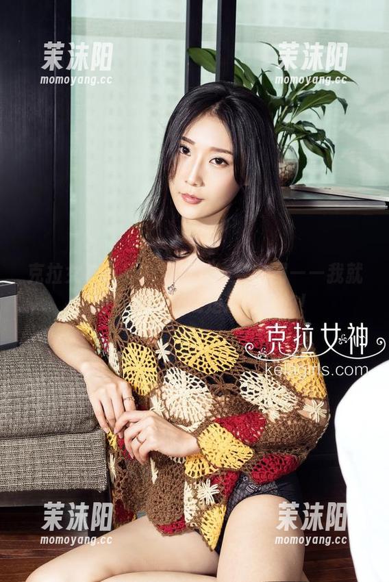 克拉女神 - YOYO最新镂空套图——我就想知道她的光线是怎么打的！