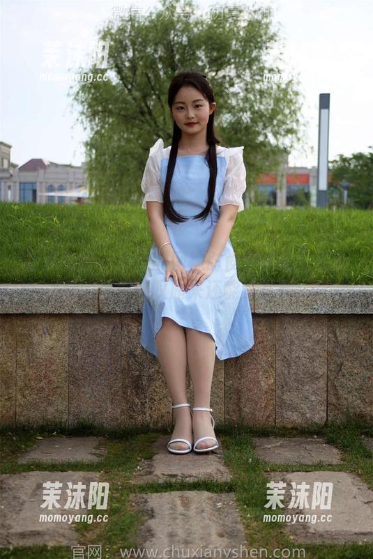 初夏女神 - 点点的网袜时尚作品集：更新后，让你感叹原来还能这么穿！