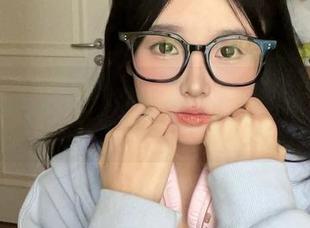 微密圈 – 卡通百科老王豹纹写真：高清却又让人捉摸不透的荧光迷雾。