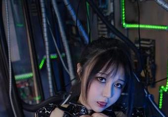 “咔喵KANEKOB本明日奈”的写真真有魔力，每次看都想细嚼慢咽
