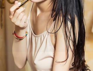头条女神 – 高清风华：杨曼妮肉丝照片，让你直击心灵。