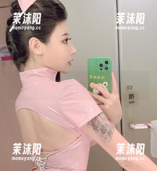 奈汐酱Nice金发套装汐图包：那些造型真让人怀疑她是不是在开派对