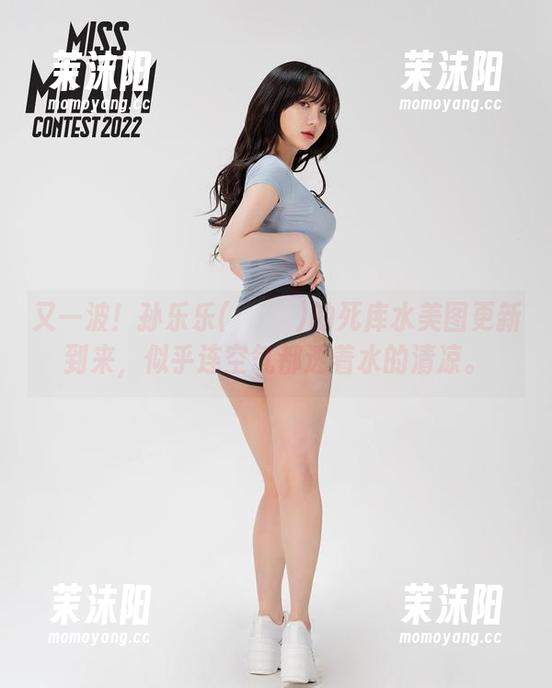 又一波！孙乐乐(손예은)的死库水美图更新到来，似乎连空气都透着水的清凉。