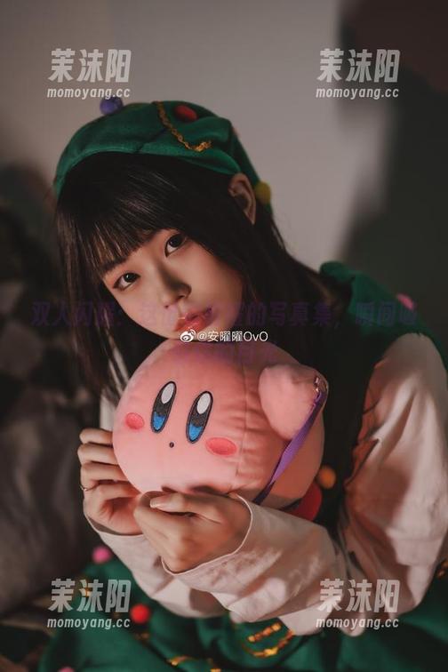 双人闪耀：这份安曜曜的写真集，瞬间吸引你的目光
