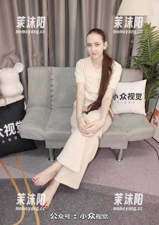 小众视觉 - 圆圆的无圣光白衬衫合集，这种感觉真是—你懂的