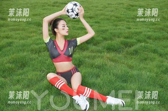 尤蜜荟 - “合法萝莉”比基尼写真，高清照片里的青春气息，是否让你醉？