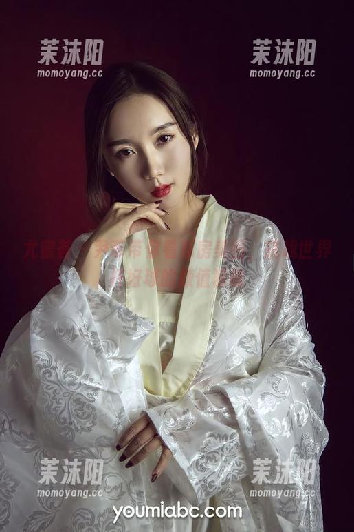 尤蜜荟-尹菲 尤蜜荟 - 尹菲带你看私房美图,挑战世界杯好球的颜值巅峰