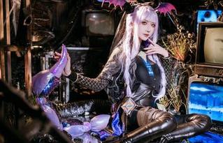 希希_啾和申鹤的结合，更新美图简直让人眼前一亮！