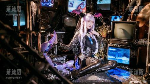 希希_啾和申鹤的结合，更新美图简直让人眼前一亮！