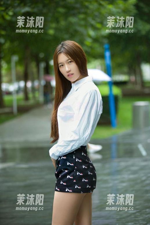 推女郎-谭冰 推女郎 - 免费图册:在谭冰的空姐世界里漫游吧!