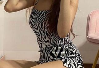 微密圈 – 要飞的心情，提袜少女的裸足图包等你来下载！
