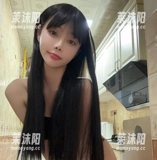 微密圈 - 更新时间！无欲无求的推土君的最新甜妹来啰，原图超有氛围！