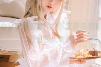 小魔女日奈娇的套图，瞧这神奇的瞬间，简直要人命！