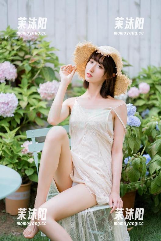 经典与性感的碰撞！“木棉棉OwO”合集，这套装让我无法自拔。