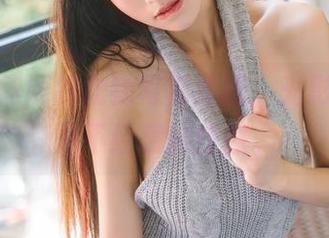 来自果团网的尤物写真原图，光影之间都是不经意的性感。