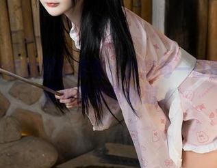 桜井宁宁的厨娘变身：分享每一口都是心意和青春的味道。