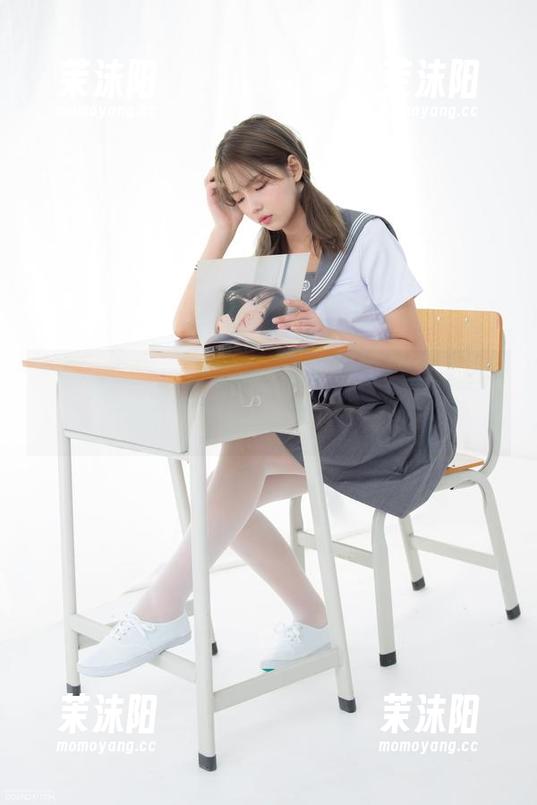 森萝财团 - Aika全套写真，温柔得像水波荡漾，难以捉摸