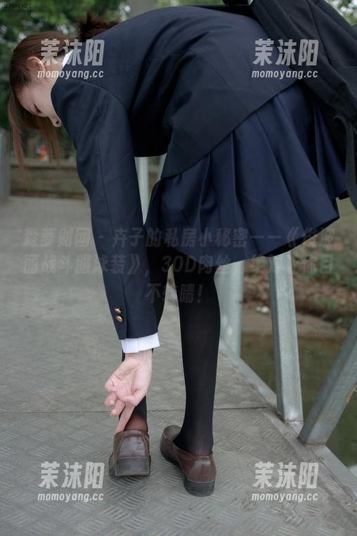 森萝财团 - 卉子的私房小秘密——《绫波丽战斗服泳装》，30D肉丝，绝对让你目不转睛！