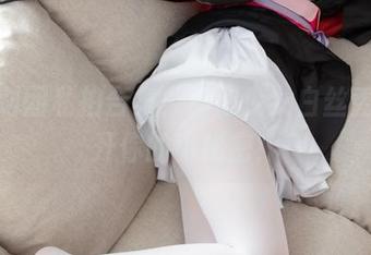 森萝财团私拍合集：旗泡少女白丝秀，打开你的小秘密！
